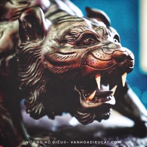 Siêu điếu Hổ Vương: Sự hung dữ pha lẫn vẻ đẹp thuần khiết của nghệ thuật